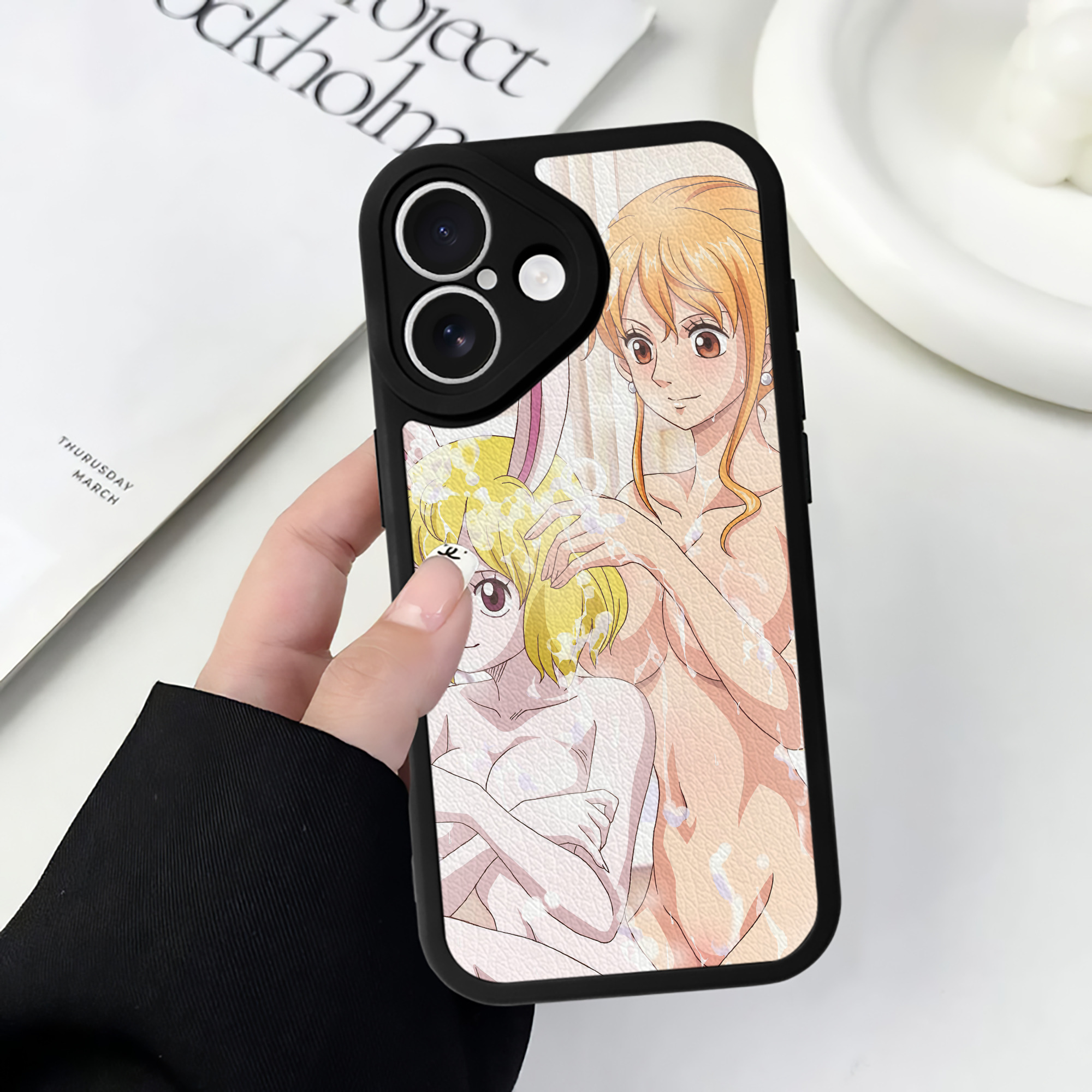 （画像用） ワンピース ONE PIECE 【iPhone 16シリーズ対応】シリコンスマホケース（レザー調） 材質：シリコン